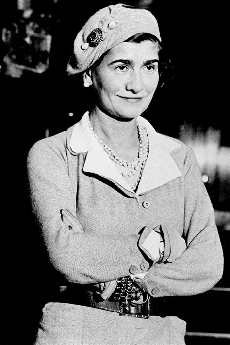 como se llama coco chanel|Coco Chanel biografia corta.